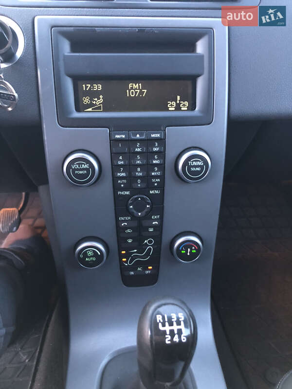 Универсал Volvo V50 2011 в Николаеве фото 16 Универсал Volvo V50 2011 в Николаеве