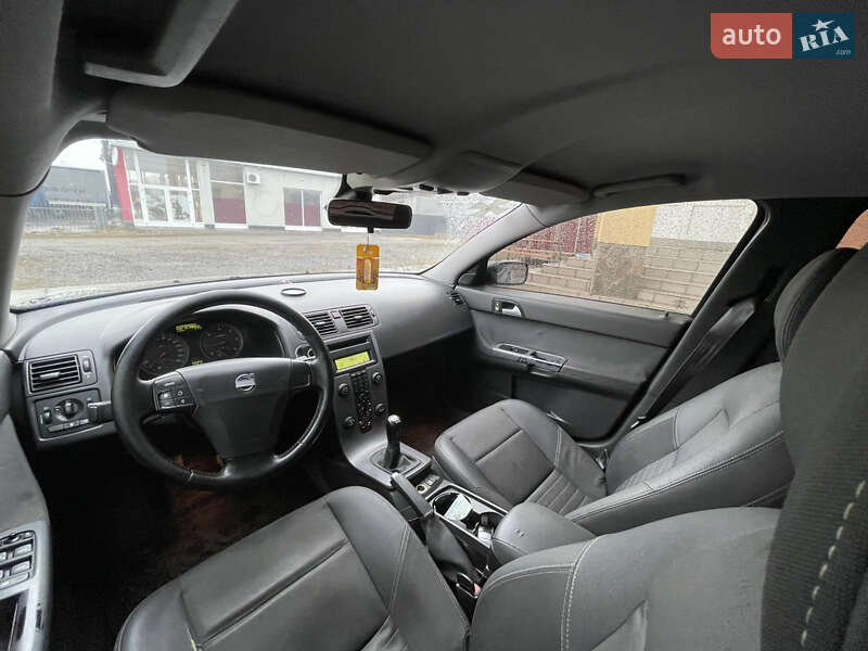 Универсал Volvo V50 2004 в Солотвине