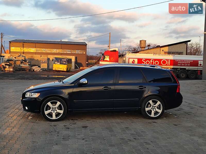Універсал Volvo V50 2011 в Сарнах