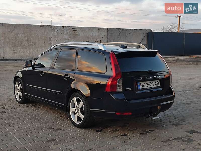 Універсал Volvo V50 2011 в Сарнах