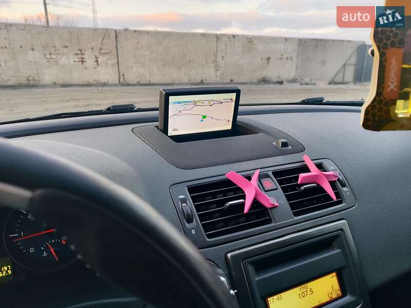 Універсал Volvo V50 2011 в Сарнах