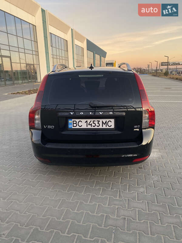 Універсал Volvo V50 2010 в Львові