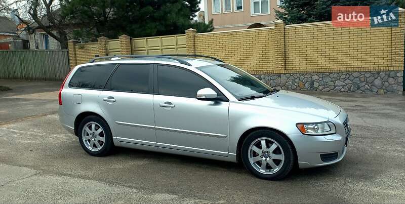 Универсал Volvo V50 2010 в Харькове