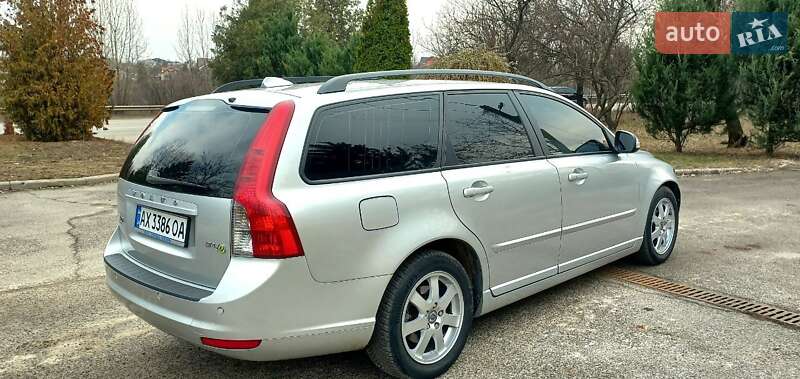 Универсал Volvo V50 2010 в Харькове
