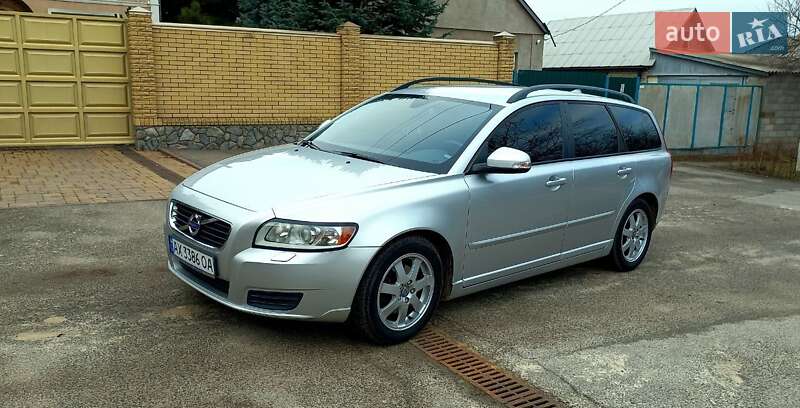 Универсал Volvo V50 2010 в Харькове