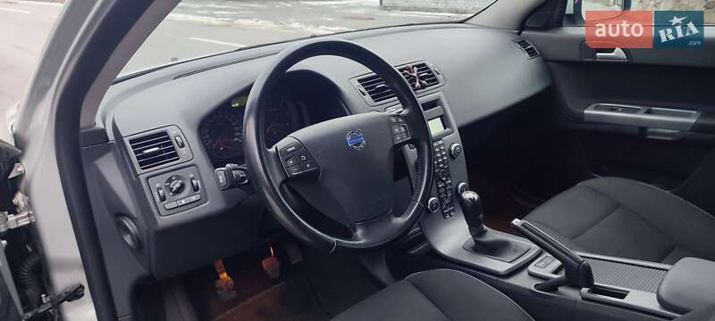 Универсал Volvo V50 2010 в Харькове