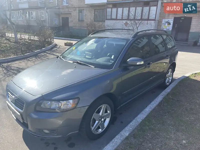Volvo V50