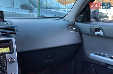 Универсал Volvo V50 2010 в 