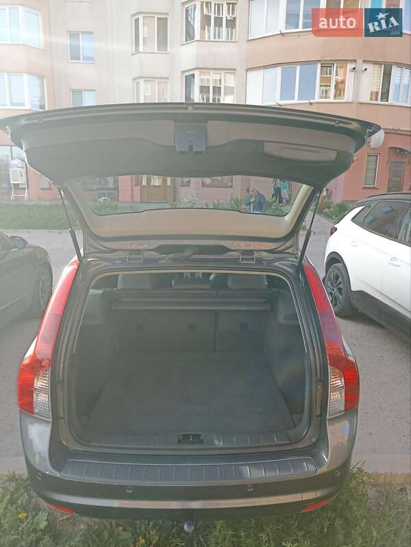 Универсал Volvo V50 2011 в Виньковцах