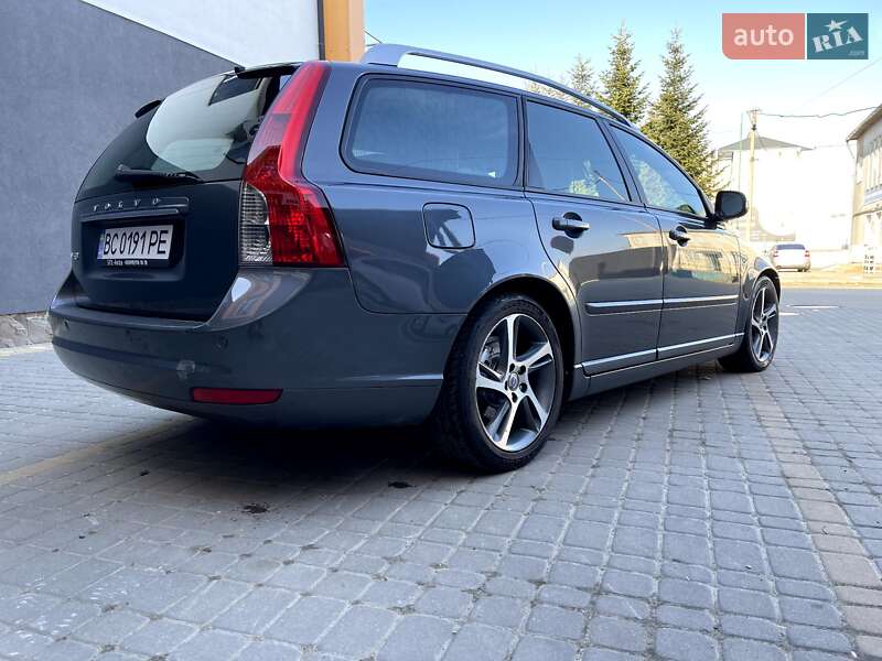 Універсал Volvo V50 2012 в Львові