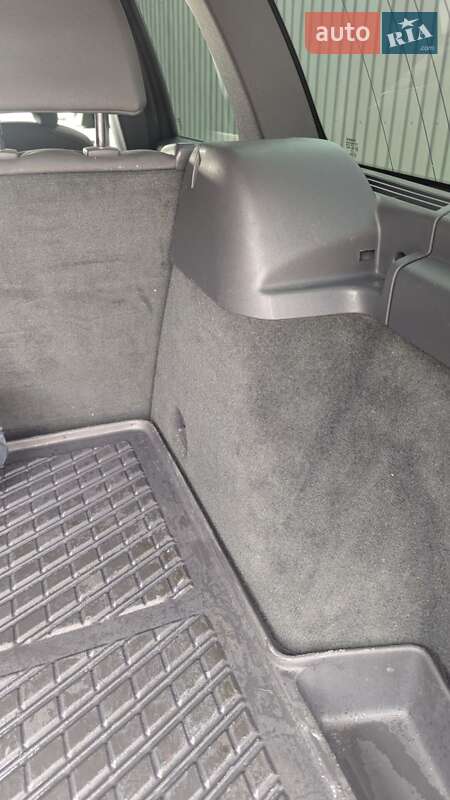 Універсал Volvo V50 2010 в Тульчині