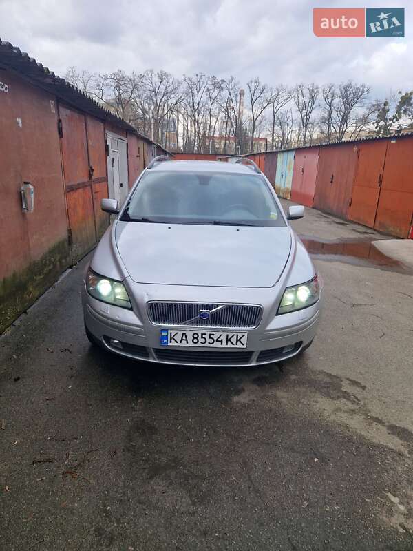 Volvo V50 2006