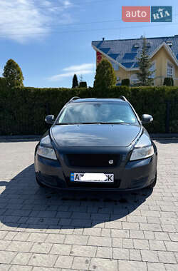 Универсал Volvo V50 2010 в 