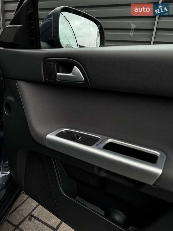 Универсал Volvo V50 2011 в Черкассах