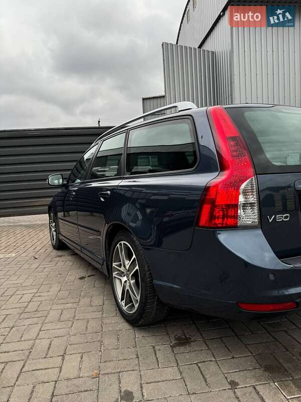 Универсал Volvo V50 2011 в Черкассах
