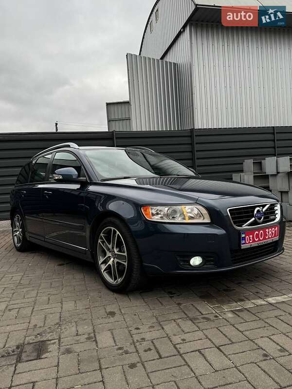 Универсал Volvo V50 2011 в Черкассах