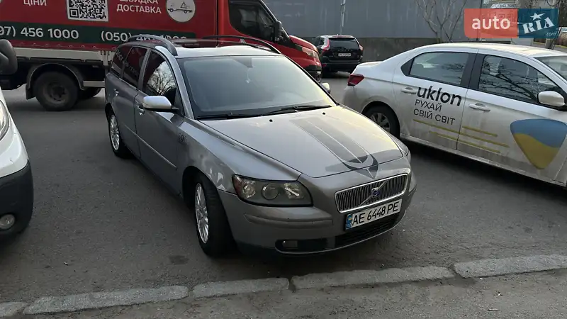 Volvo V50