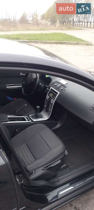 Универсал Volvo V50 2010 в Владимире