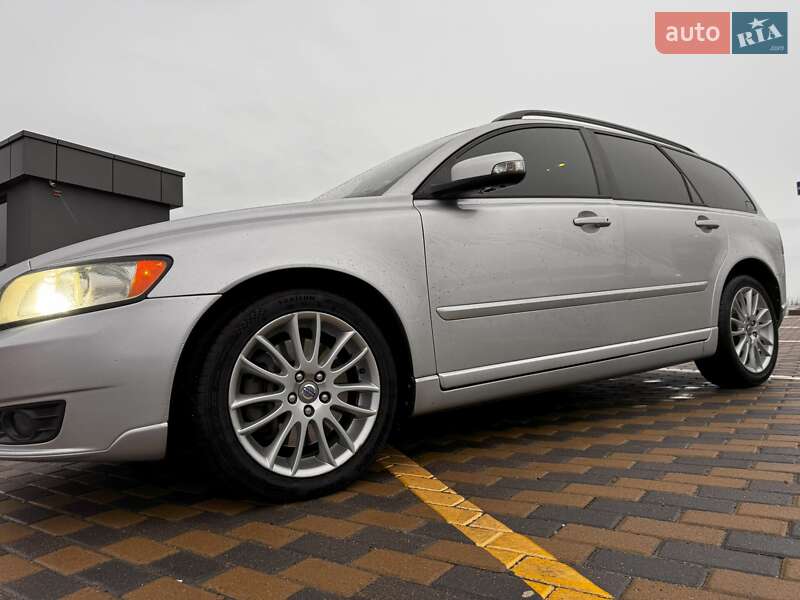 Універсал Volvo V50 2009 в Рівному