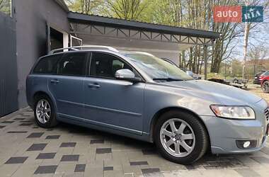 Универсал Volvo V50 2012 в 