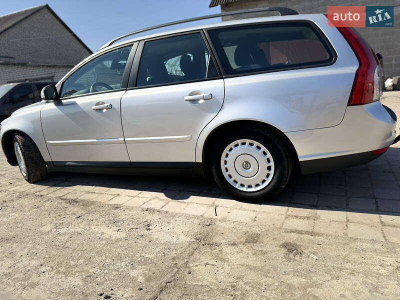 Універсал Volvo V50 2009 в Костопілі фото 7 Універсал Volvo V50 2009 в Костопілі