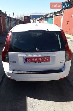 Универсал Volvo V50 2010 в 
