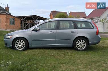 Универсал Volvo V50 2012 в 