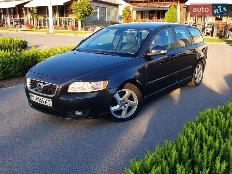 Универсал Volvo V50 2011 в 