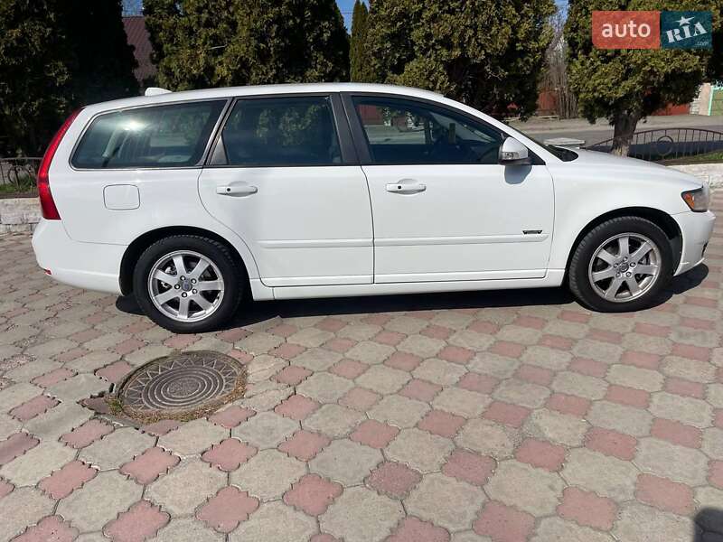 Універсал Volvo V50 2009 в Рівному