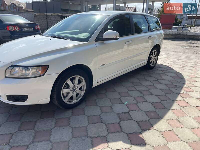 Універсал Volvo V50 2009 в Рівному