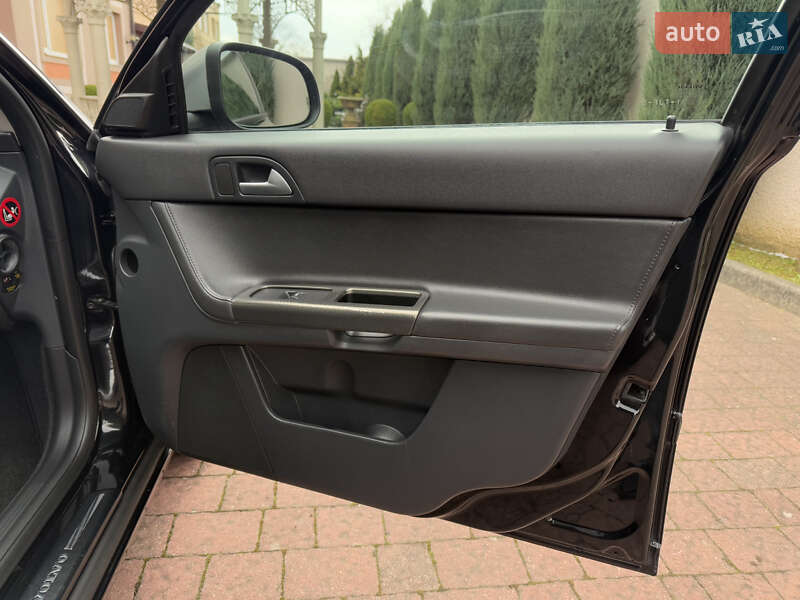 Універсал Volvo V50 2012 в Стрию