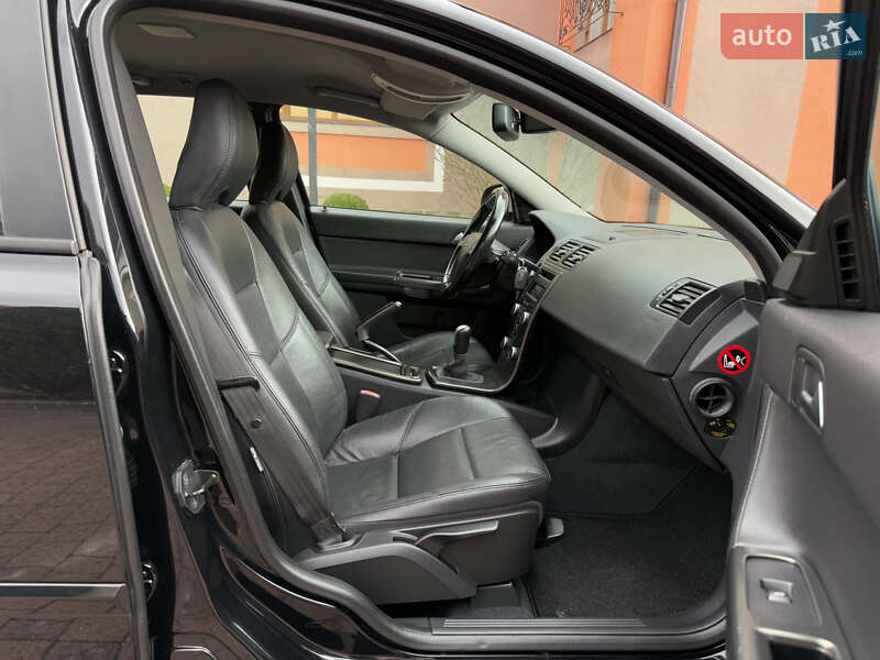 Універсал Volvo V50 2012 в Стрию