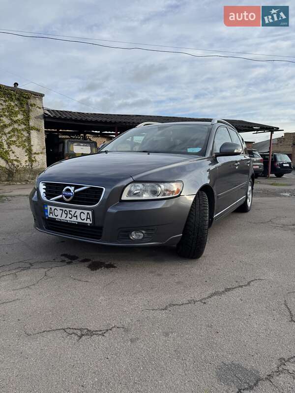 Универсал Volvo V50 2012 в 