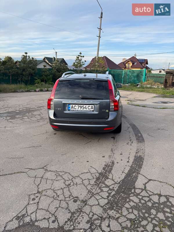 Універсал Volvo V50 2012 в Луцьку