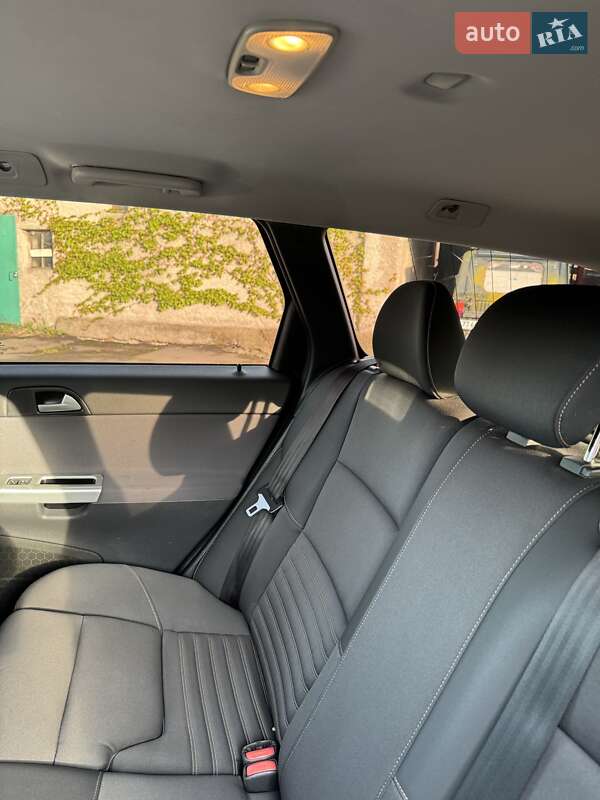 Універсал Volvo V50 2012 в Луцьку