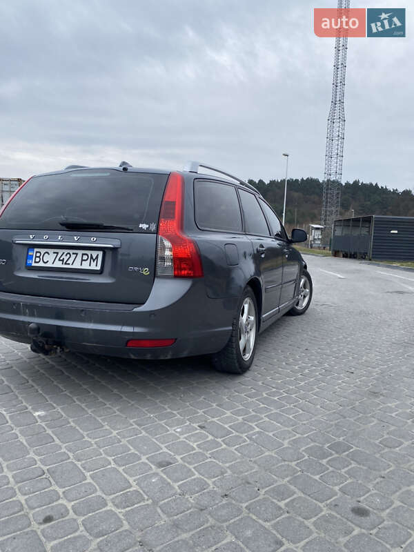 Універсал Volvo V50 2012 в Миколаєві
