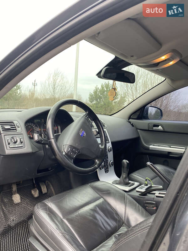 Універсал Volvo V50 2012 в Миколаєві