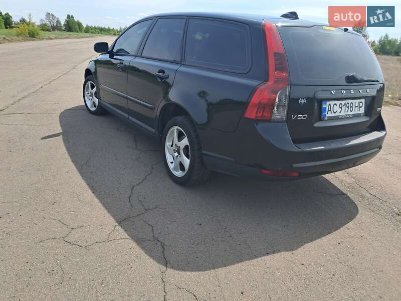 Универсал Volvo V50 2008 в Любешове