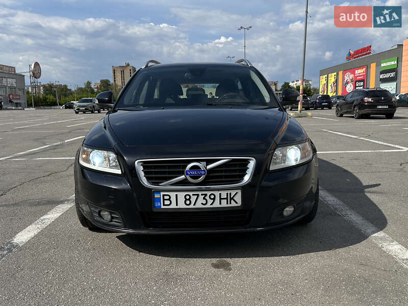 Універсал Volvo V50 2012 в Полтаві