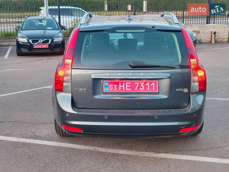 Универсал Volvo V50 2011 в Киеве фото 8 Универсал Volvo V50 2011 в Киеве