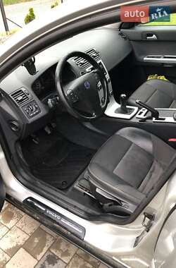 Универсал Volvo V50 2010 в 