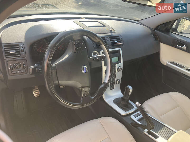 Універсал Volvo V50 2012 в Калуші