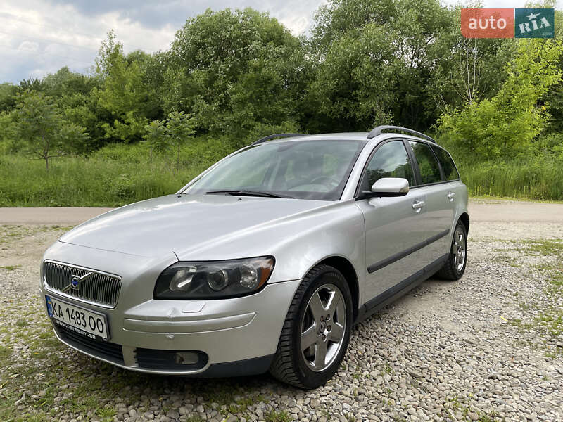 Volvo V50 2004