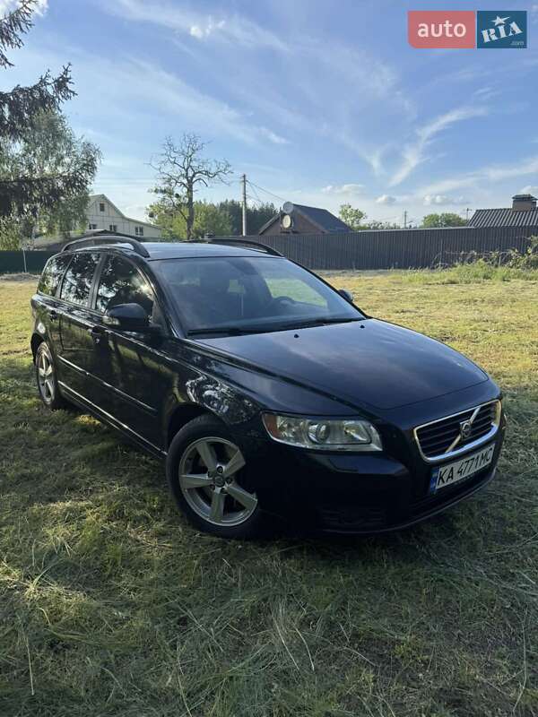 Универсал Volvo V50 2009 в 