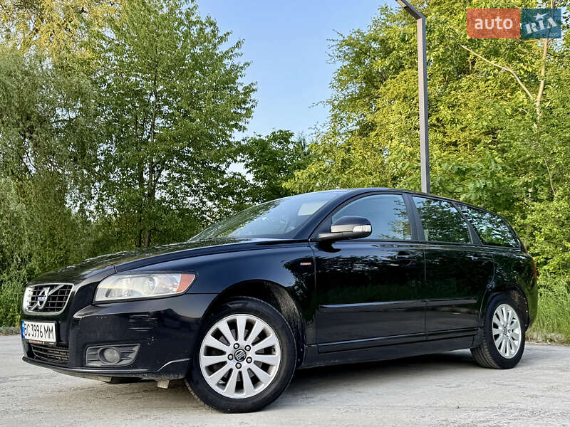 Универсал Volvo V50 2010 в Дрогобыче