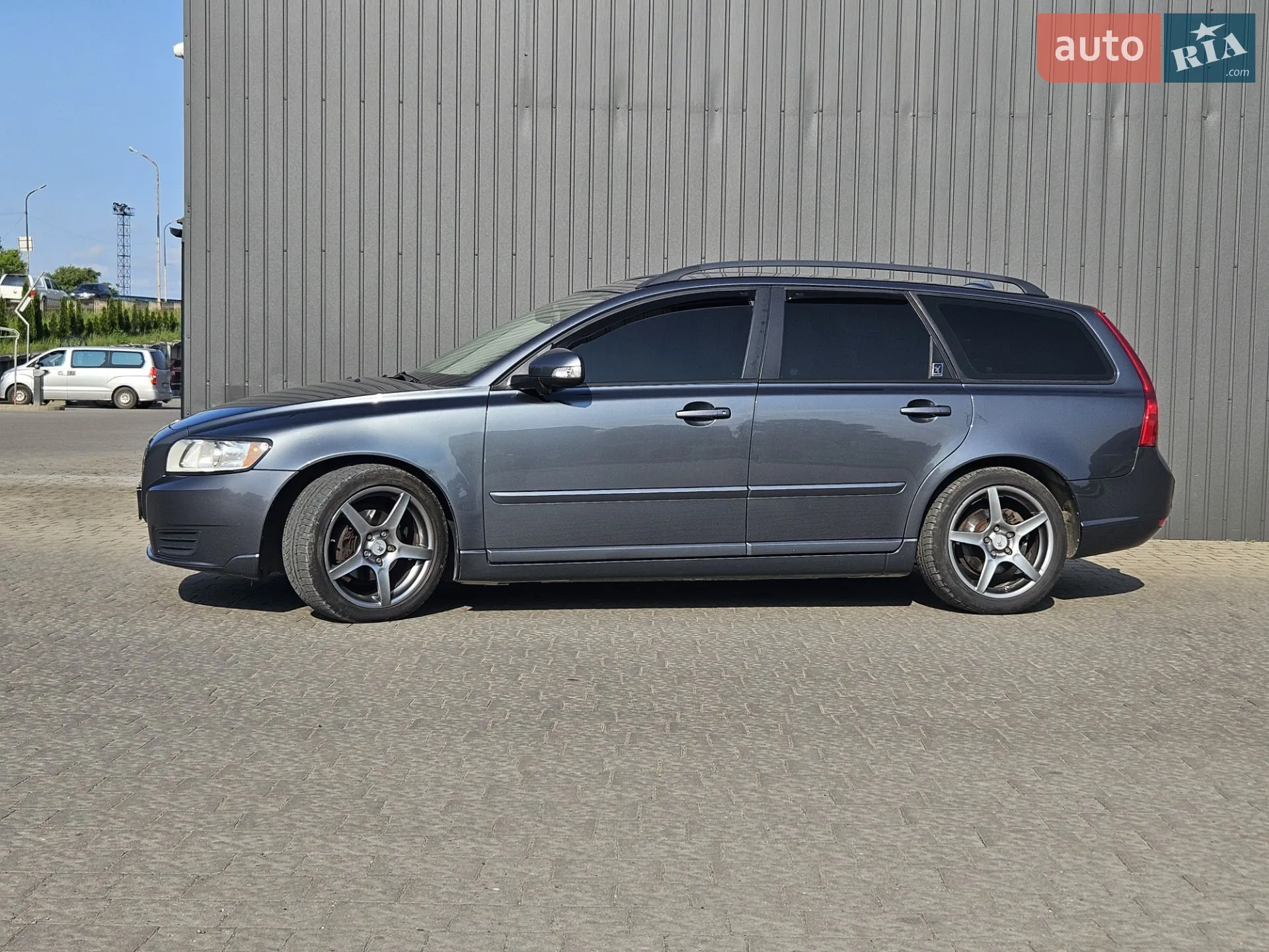 2010 Volvo V50 - фото 1
