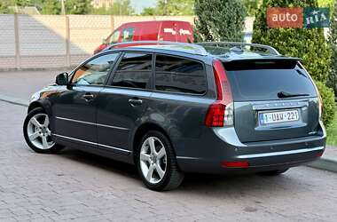 Универсал Volvo V50 2012 в 