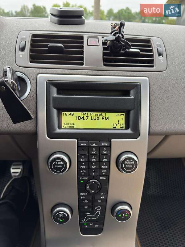 Универсал Volvo V50 2009 в Золочеве