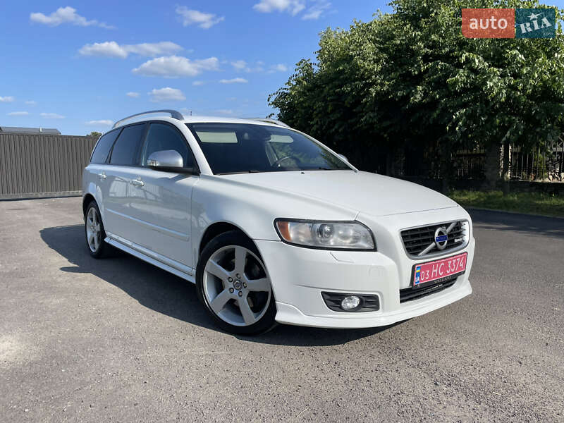 Универсал Volvo V50 2012 в 