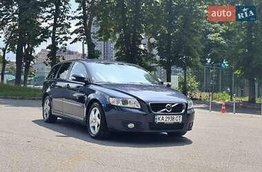 Универсал Volvo V50 2012 в Киеве